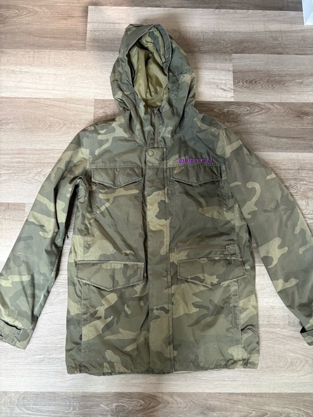 Burton Snowboarding Camo Jacket Living Lining